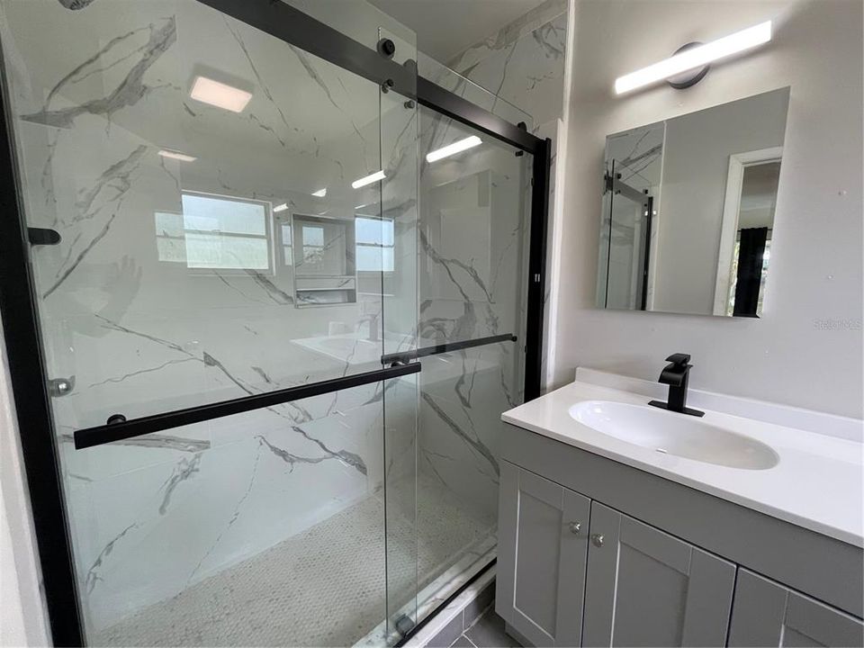 En Renta: $6,800 (5 camas, 3 baños, 2147 Pies cuadrados)