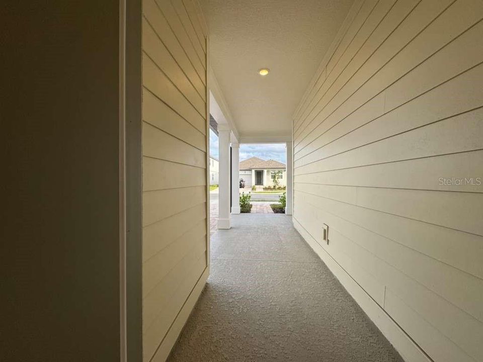 For Rent: $2,600 (3 beds, 2 baths, 1709 Square Feet)