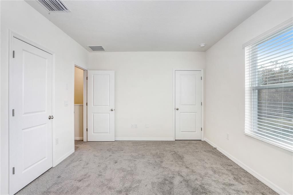 En Renta: $2,000 (3 camas, 2 baños, 1673 Pies cuadrados)