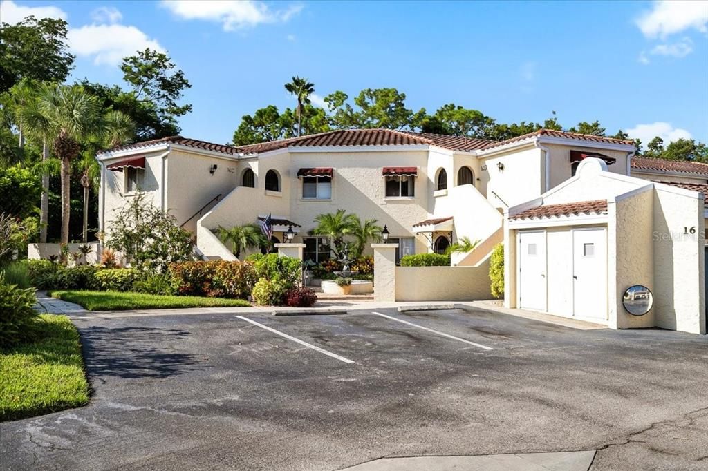 For Sale: $297,000 (3 beds, 2 baths, 1341 Square Feet)