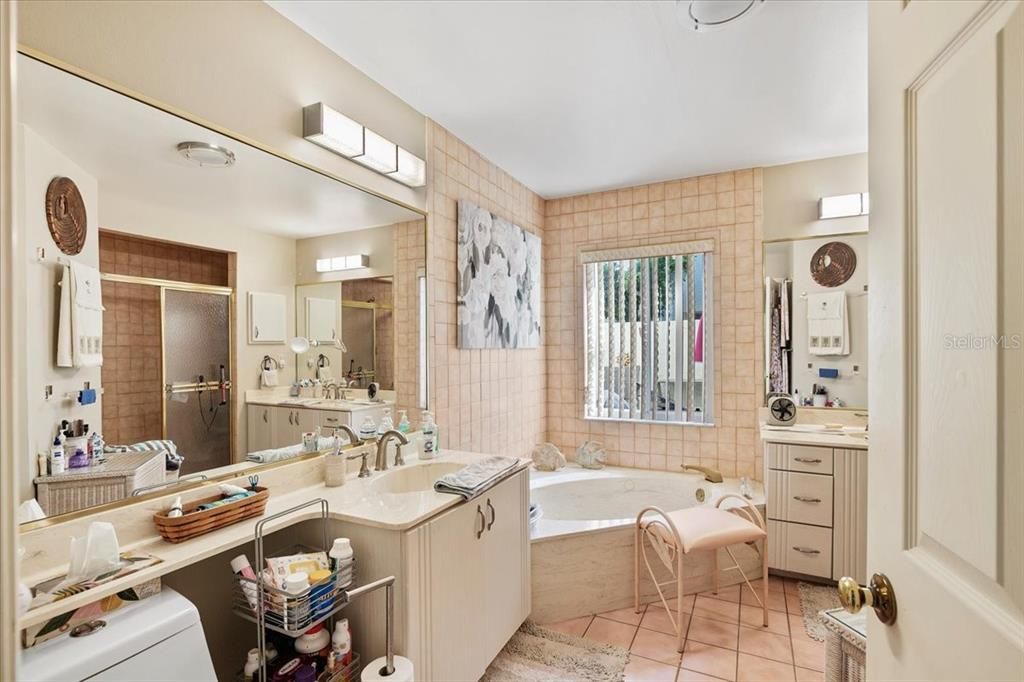 For Sale: $297,000 (3 beds, 2 baths, 1341 Square Feet)