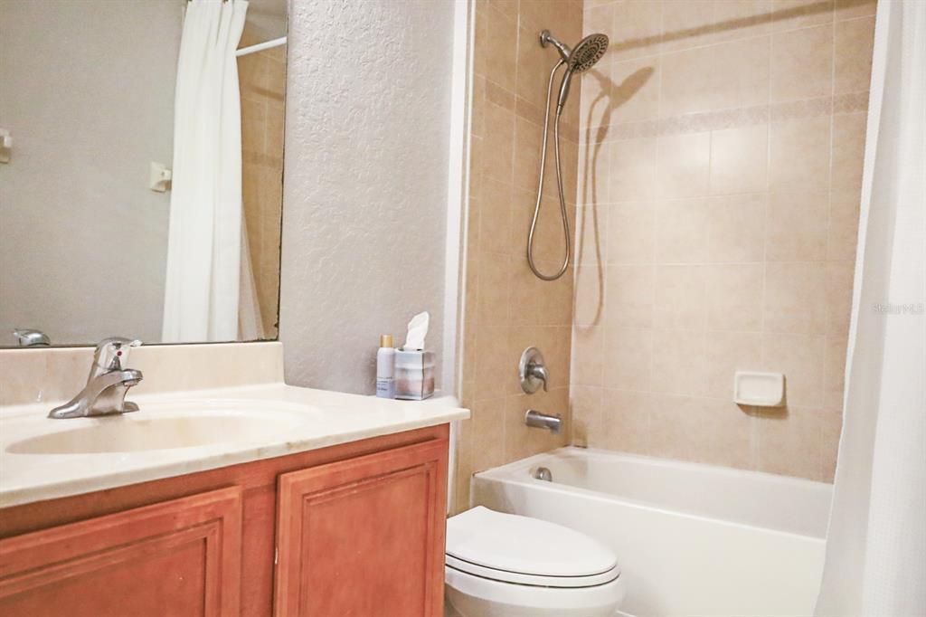 For Sale: $257,000 (3 beds, 2 baths, 1706 Square Feet)