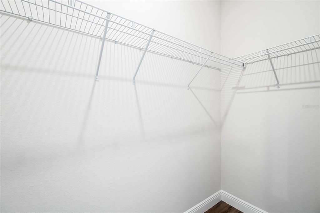 На продажу: $304,900 (3 спален, 2 ванн, 1670 Квадратных фут)