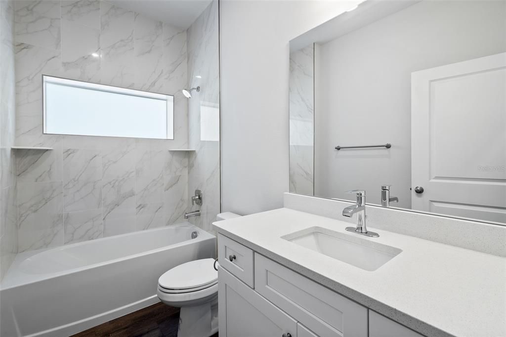 На продажу: $304,900 (3 спален, 2 ванн, 1670 Квадратных фут)