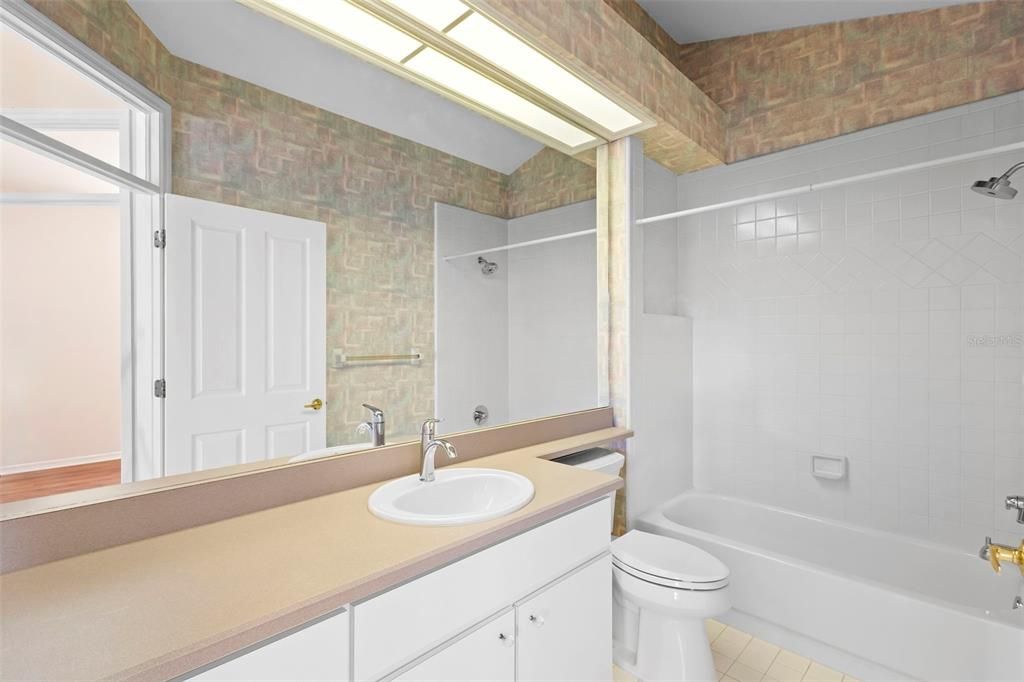 待售: $569,900 (3 贝兹, 2 浴室, 2581 平方英尺)