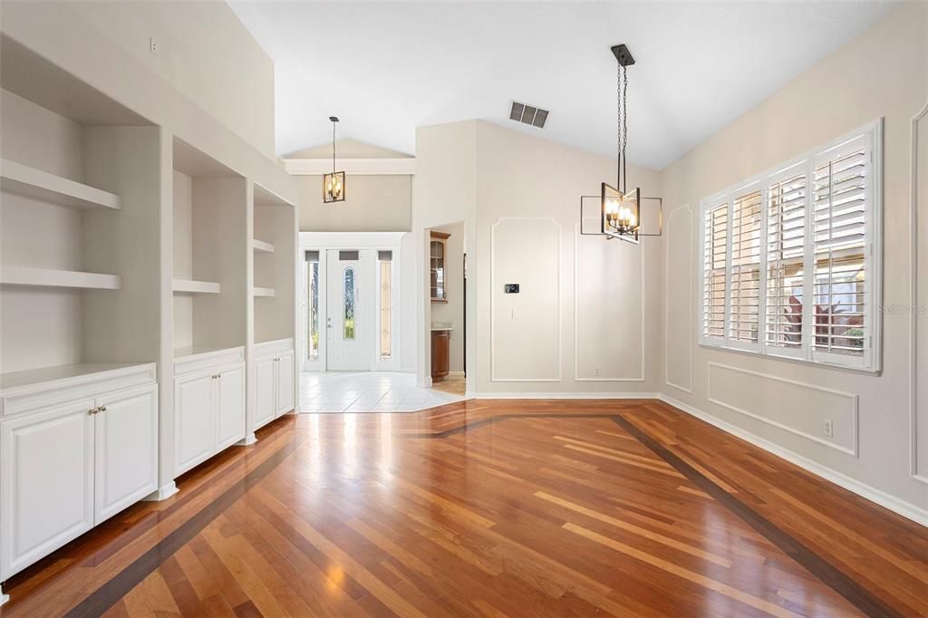 待售: $569,900 (3 贝兹, 2 浴室, 2581 平方英尺)