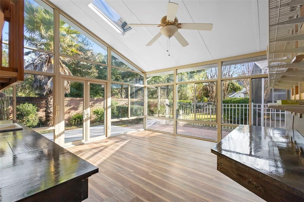 待售: $569,900 (3 贝兹, 2 浴室, 2581 平方英尺)