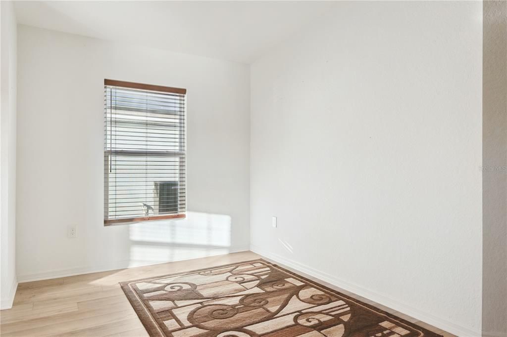 For Rent: $2,200 (3 beds, 2 baths, 1500 Square Feet)