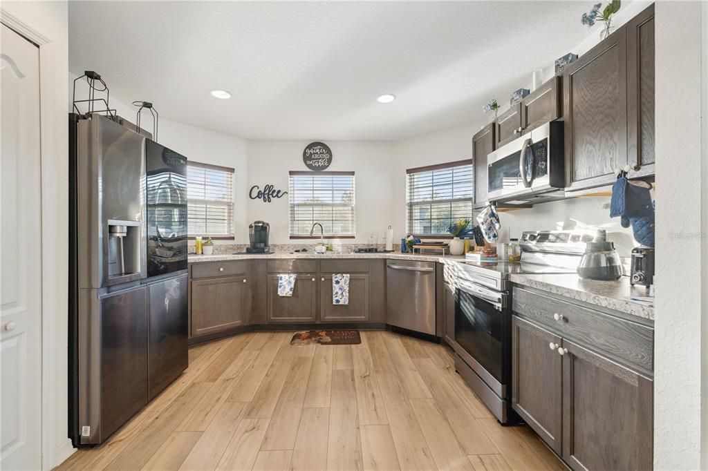 For Rent: $2,200 (3 beds, 2 baths, 1500 Square Feet)