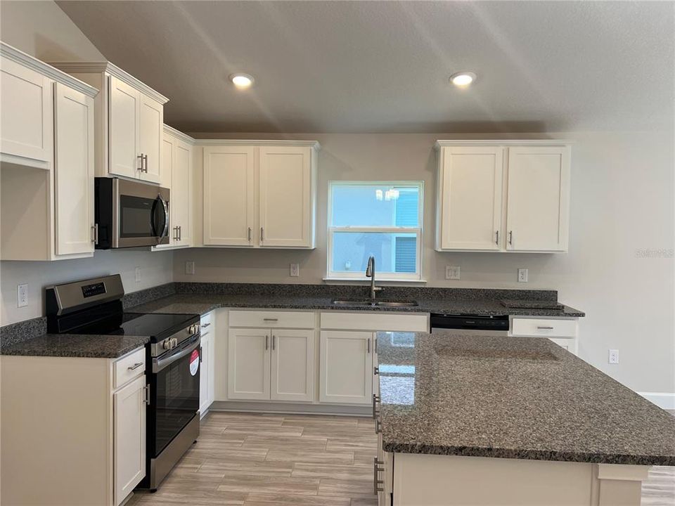 For Sale: $309,600 (3 beds, 2 baths, 1720 Square Feet)