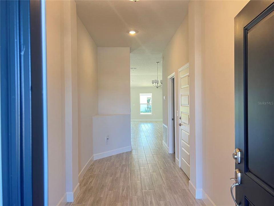 For Sale: $309,600 (3 beds, 2 baths, 1720 Square Feet)