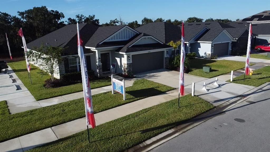 For Sale: $309,600 (3 beds, 2 baths, 1720 Square Feet)