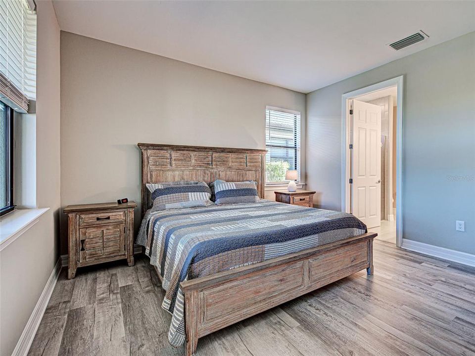 待售: $425,000 (2 贝兹, 2 浴室, 1436 平方英尺)