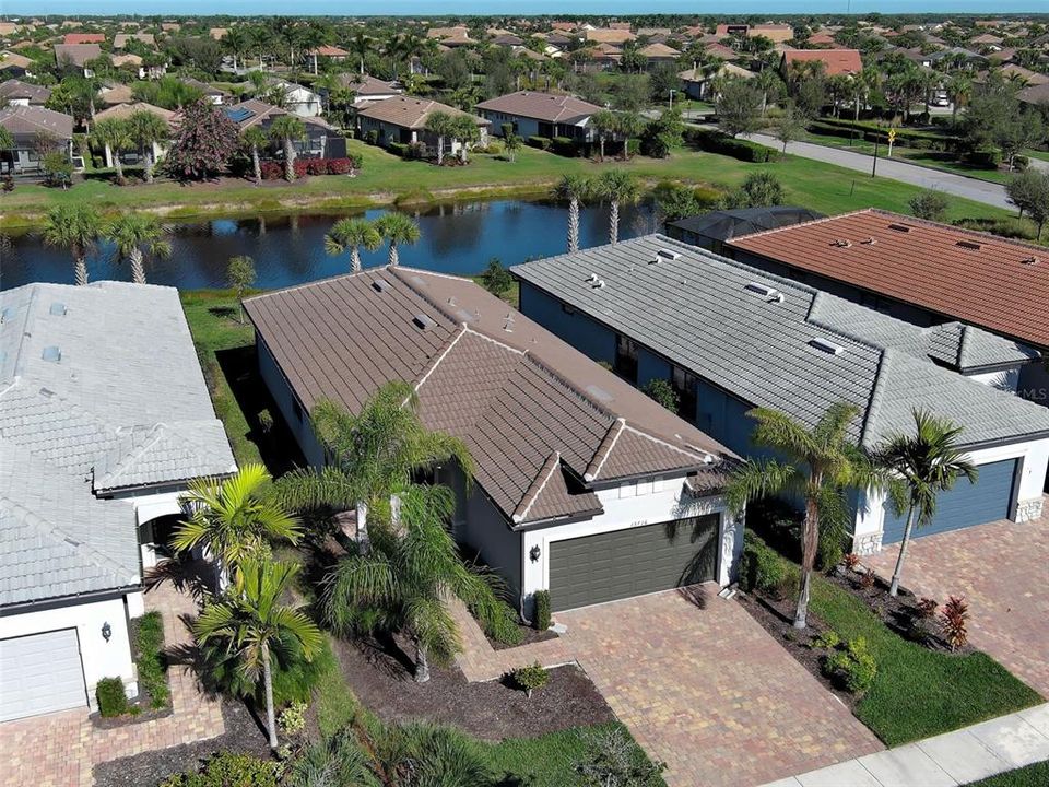 待售: $425,000 (2 贝兹, 2 浴室, 1436 平方英尺)