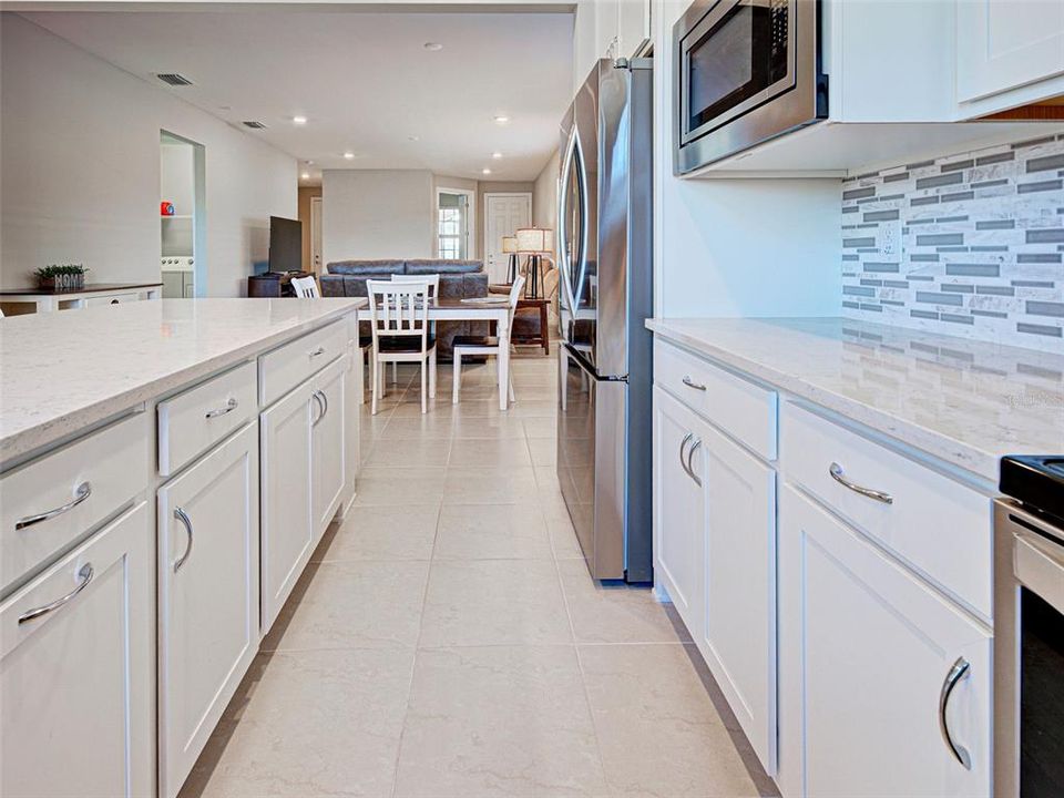 待售: $425,000 (2 贝兹, 2 浴室, 1436 平方英尺)