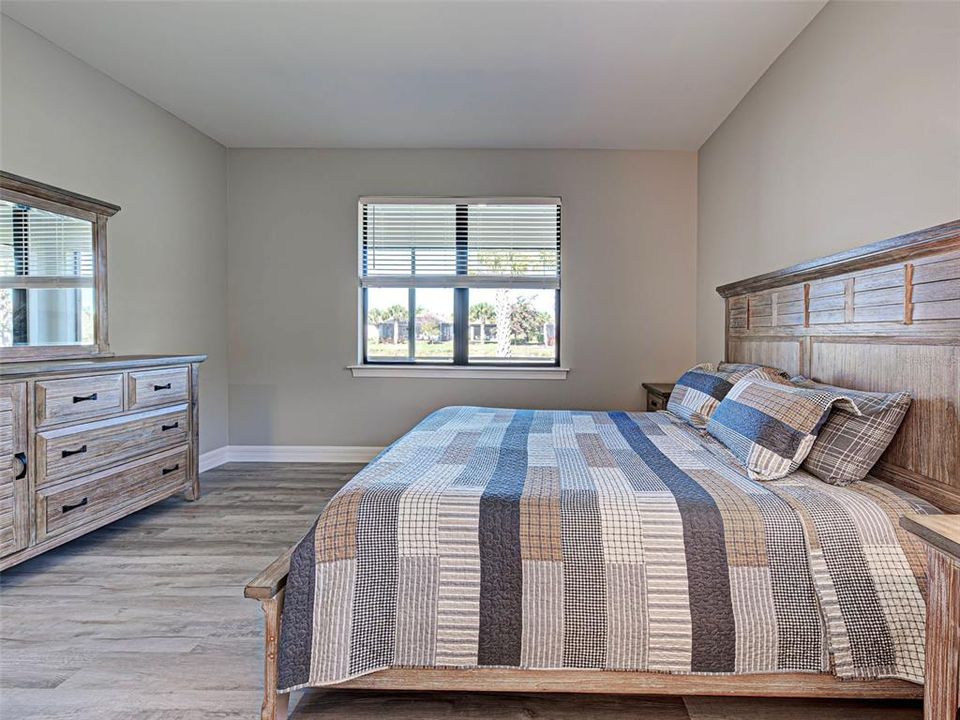 待售: $425,000 (2 贝兹, 2 浴室, 1436 平方英尺)