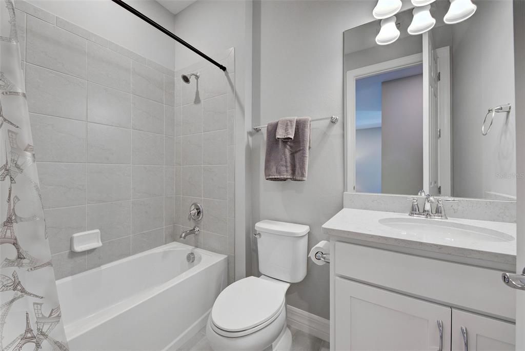 待售: $425,000 (2 贝兹, 2 浴室, 1436 平方英尺)