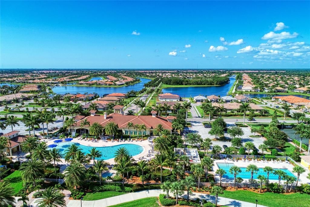 待售: $425,000 (2 贝兹, 2 浴室, 1436 平方英尺)