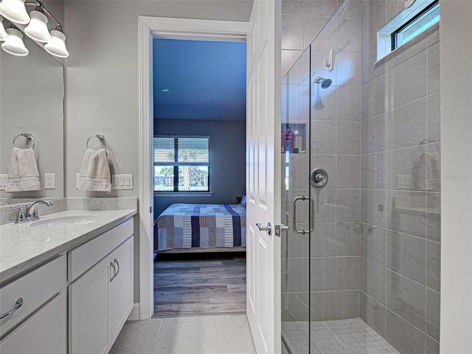 待售: $425,000 (2 贝兹, 2 浴室, 1436 平方英尺)