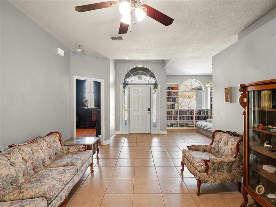 На продажу: $395,000 (3 спален, 2 ванн, 1759 Квадратных фут)