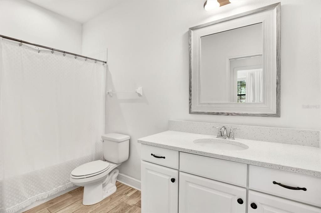 出租: $3,950 (4 贝兹, 3 浴室, 2502 平方英尺)