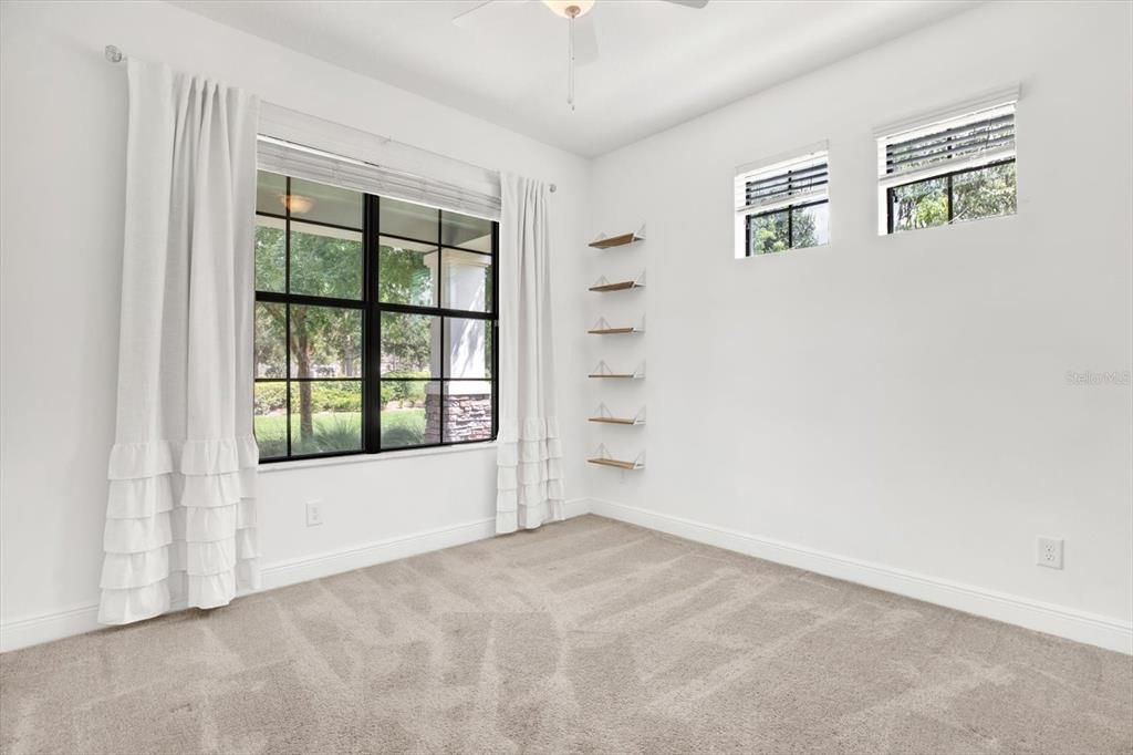 出租: $3,950 (4 贝兹, 3 浴室, 2502 平方英尺)