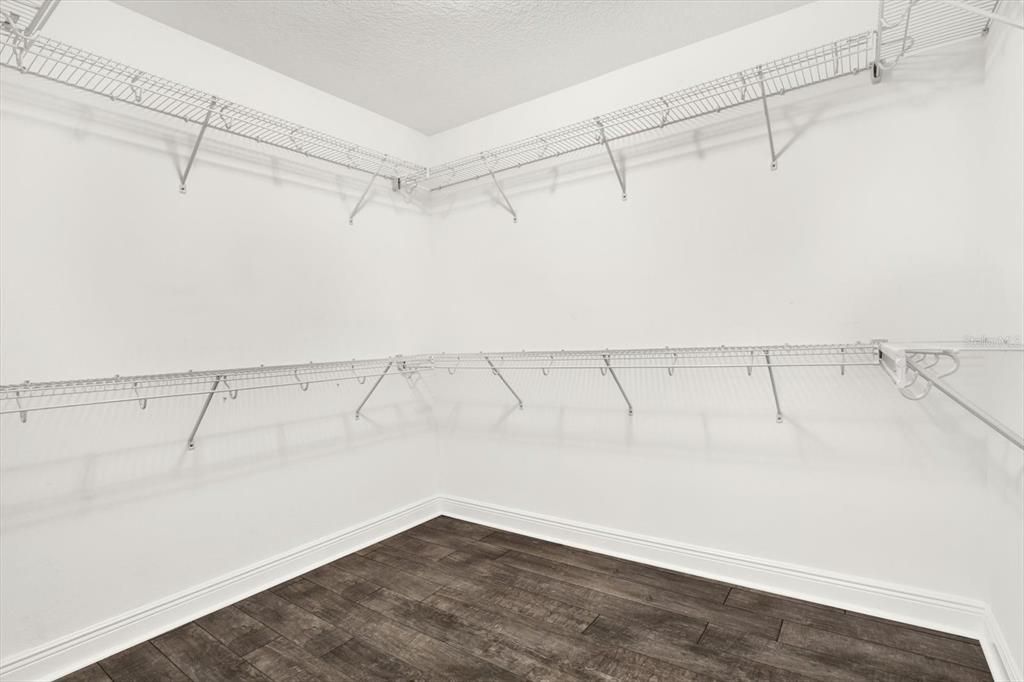 出租: $3,950 (4 贝兹, 3 浴室, 2502 平方英尺)