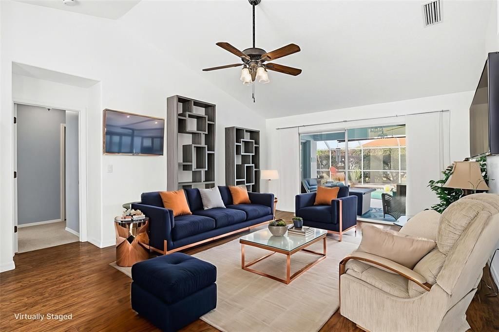 En Venta: $479,999 (3 camas, 2 baños, 2146 Pies cuadrados)