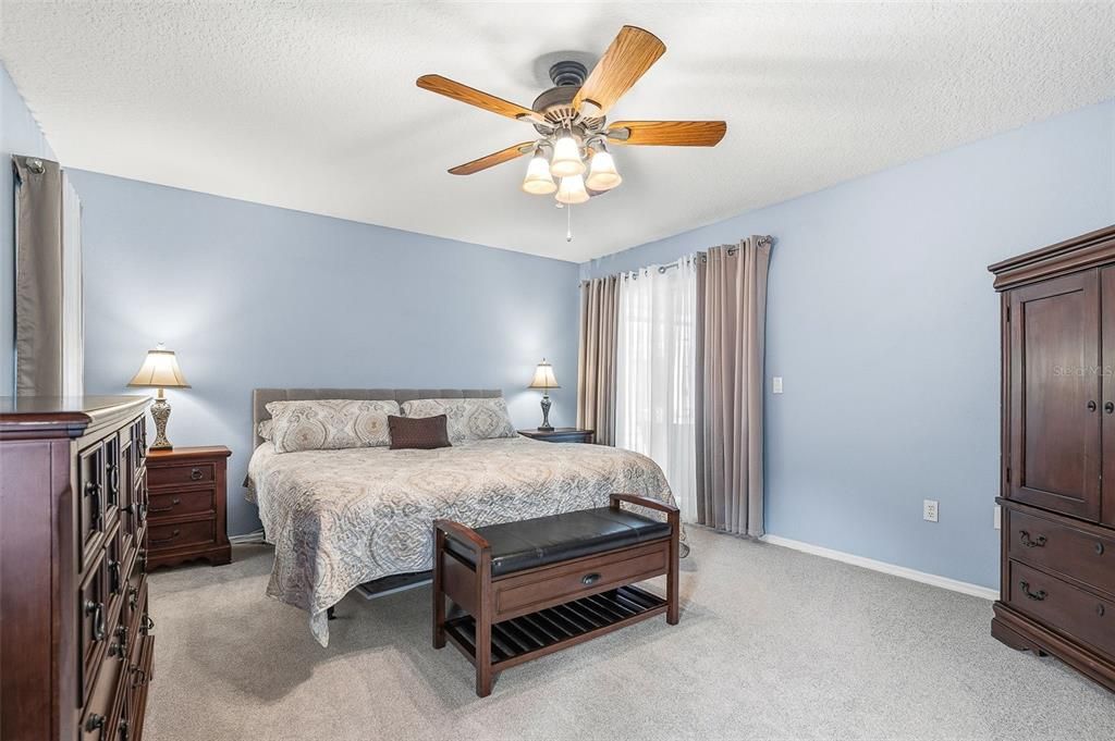 En Venta: $479,999 (3 camas, 2 baños, 2146 Pies cuadrados)