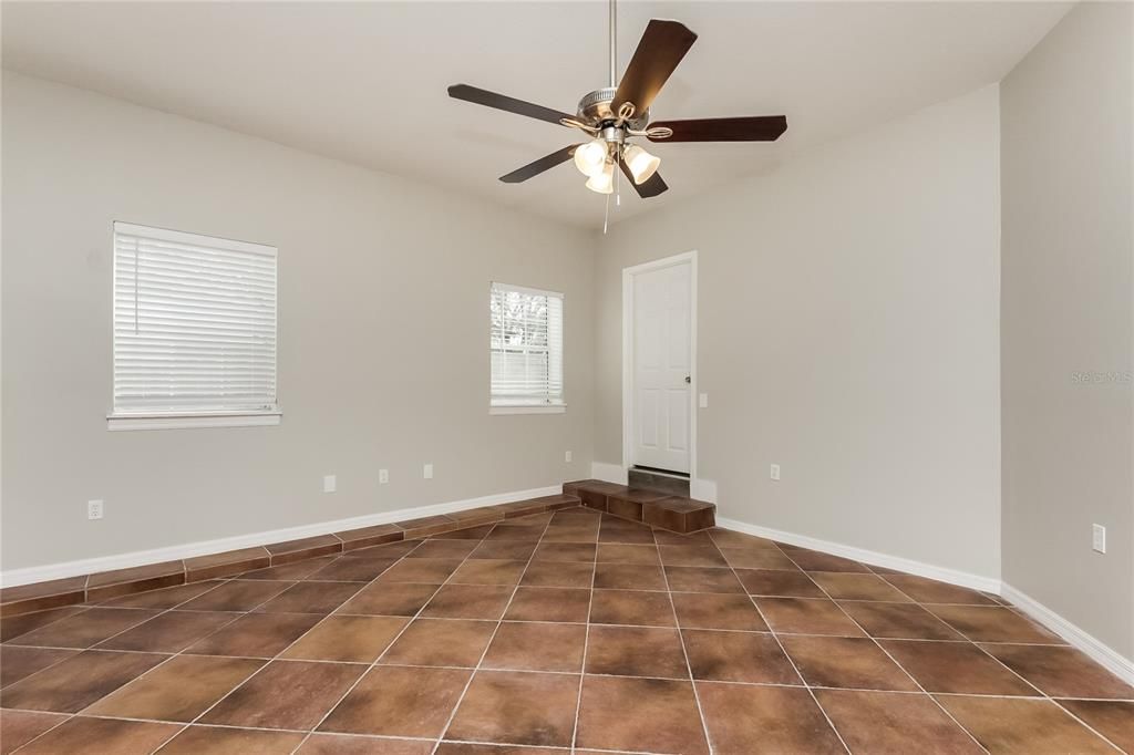 В аренду: $2,530 (3 спален, 2 ванн, 1763 Квадратных фут)