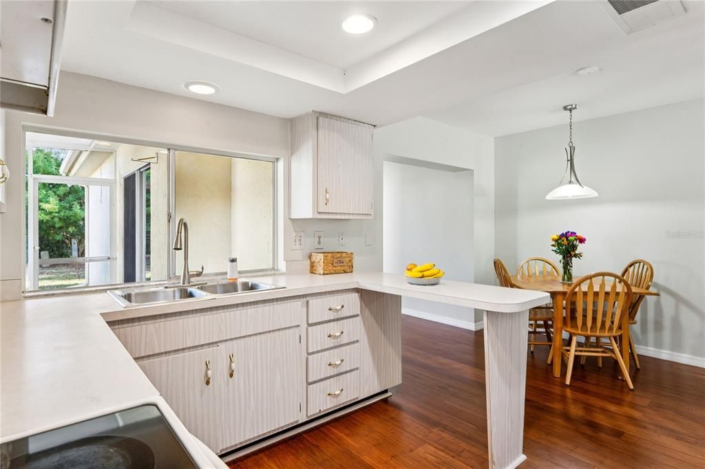 En Venta: $259,900 (3 camas, 2 baños, 1424 Pies cuadrados)