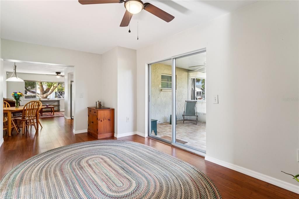 En Venta: $259,900 (3 camas, 2 baños, 1424 Pies cuadrados)