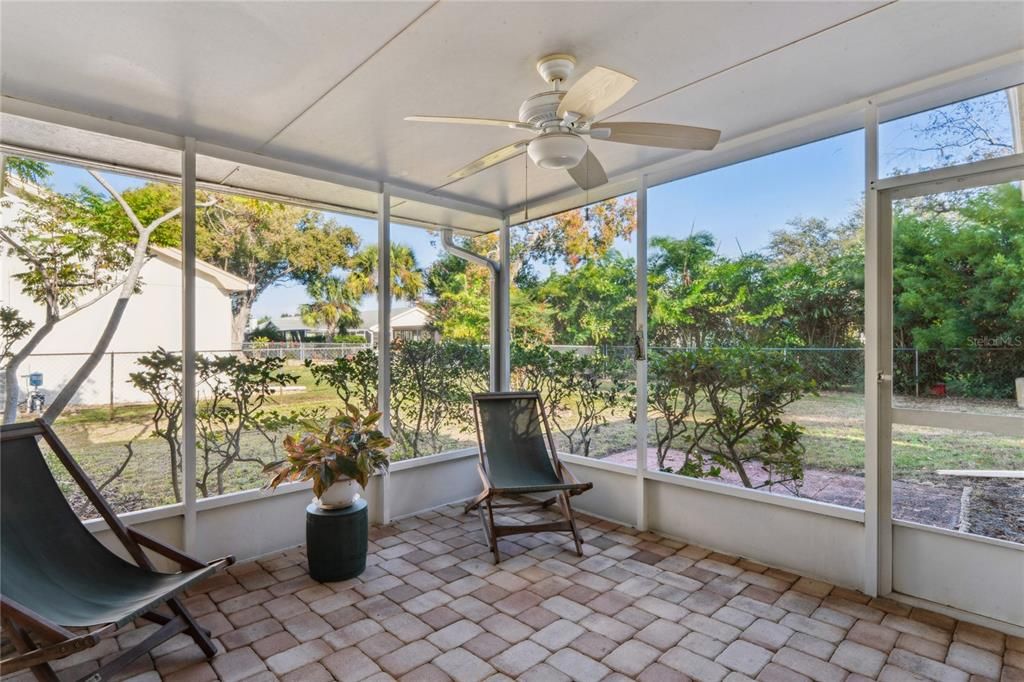 En Venta: $259,900 (3 camas, 2 baños, 1424 Pies cuadrados)