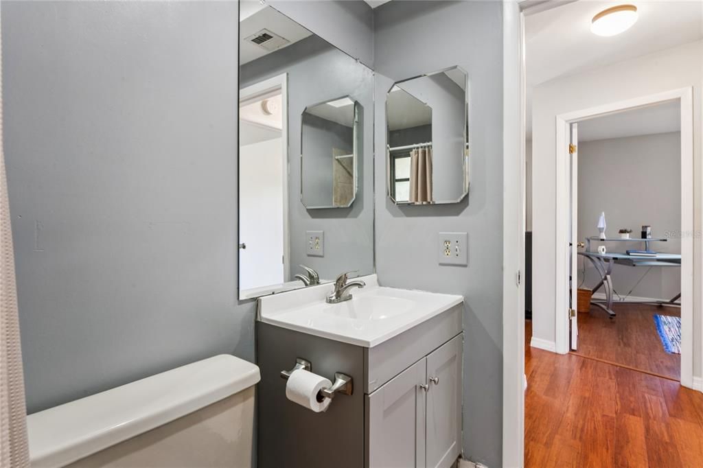 En Venta: $259,900 (3 camas, 2 baños, 1424 Pies cuadrados)