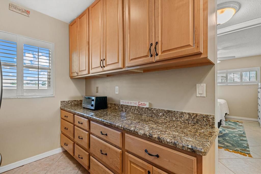 For Sale: $515,000 (2 beds, 2 baths, 872 Square Feet)