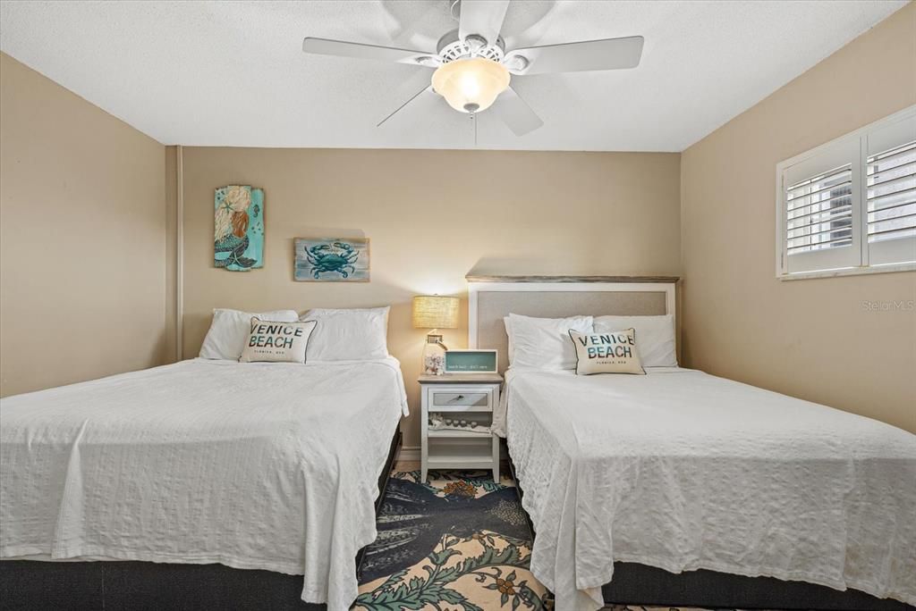 For Sale: $515,000 (2 beds, 2 baths, 872 Square Feet)