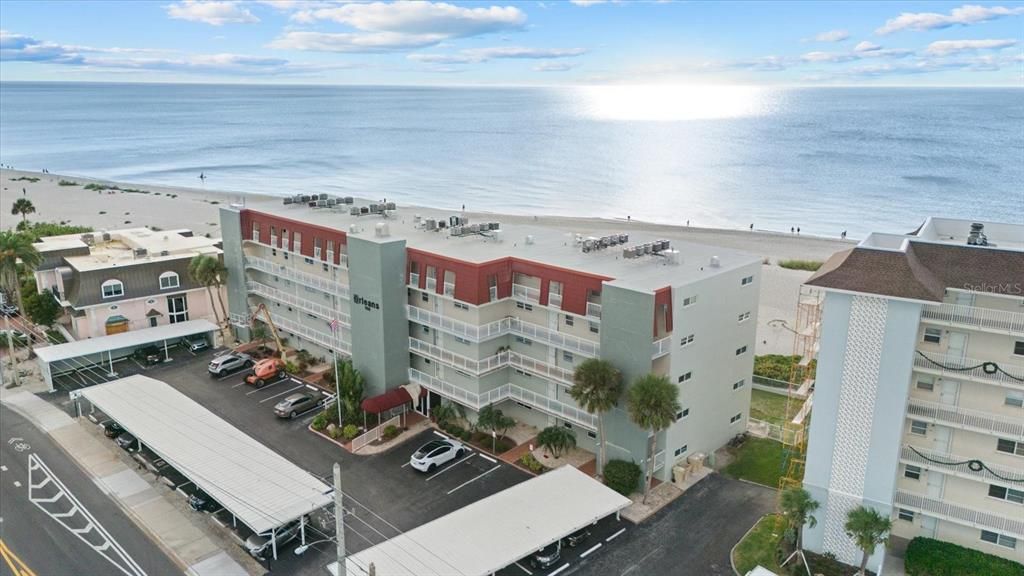 For Sale: $515,000 (2 beds, 2 baths, 872 Square Feet)