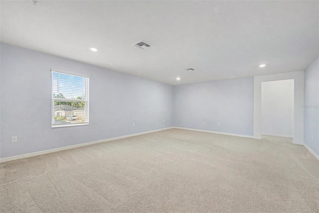 待售: $560,000 (5 贝兹, 3 浴室, 3530 平方英尺)