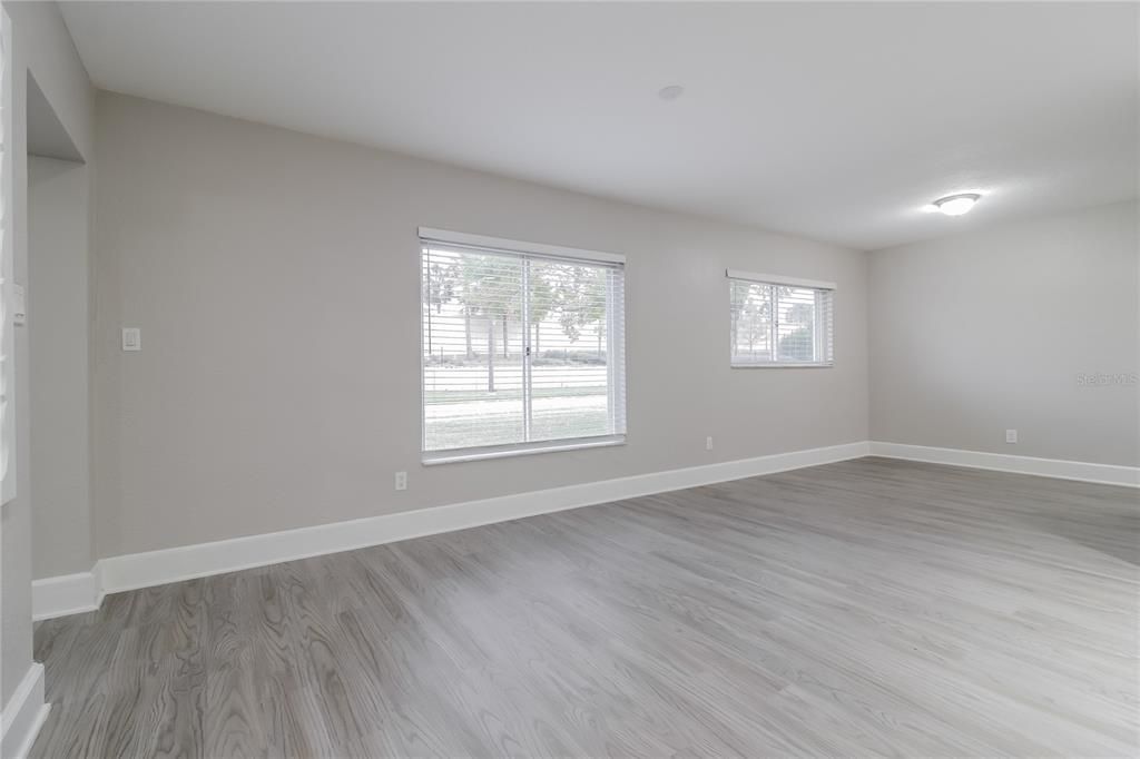 En Renta: $2,195 (3 camas, 2 baños, 1469 Pies cuadrados)