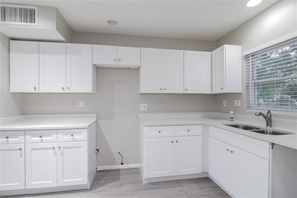 En Renta: $2,195 (3 camas, 2 baños, 1469 Pies cuadrados)