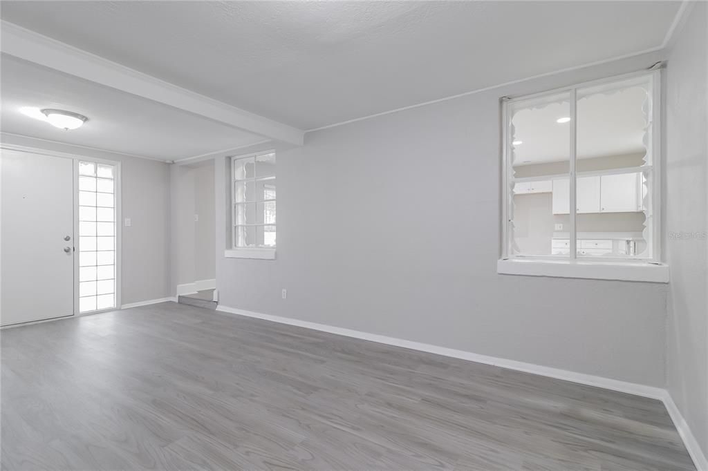 En Renta: $2,195 (3 camas, 2 baños, 1469 Pies cuadrados)