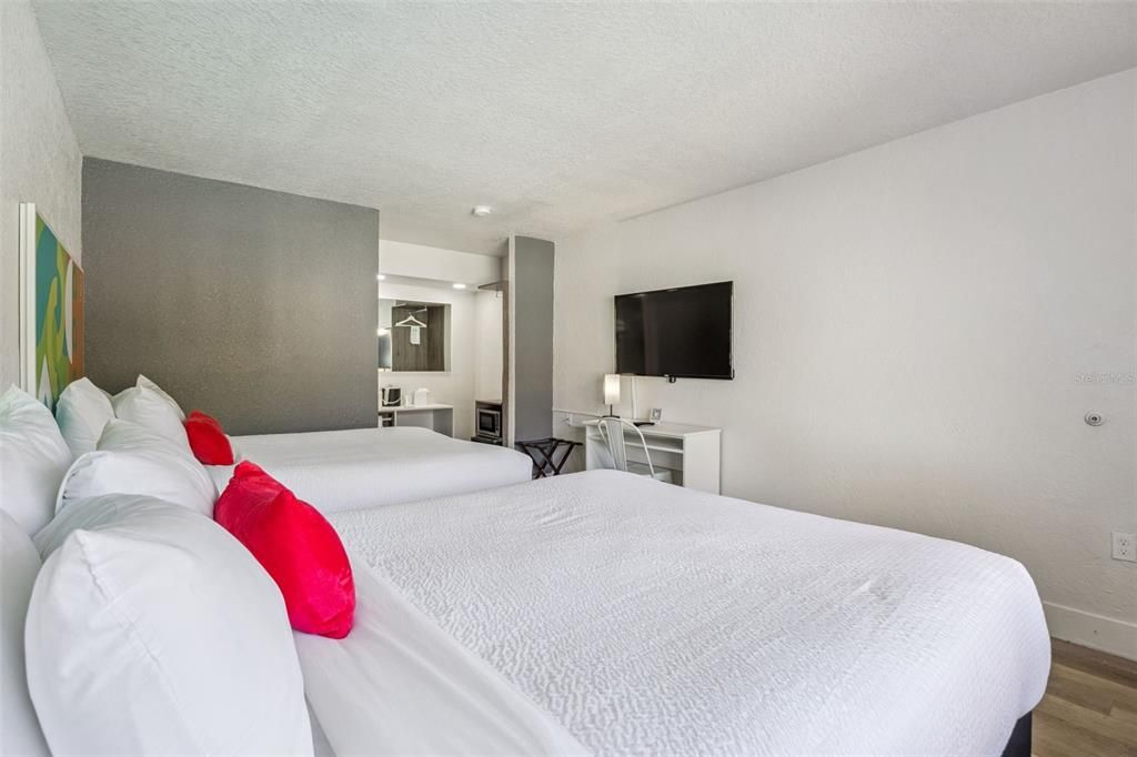 待售: $65,000 (1 贝兹, 1 浴室, 231 平方英尺)