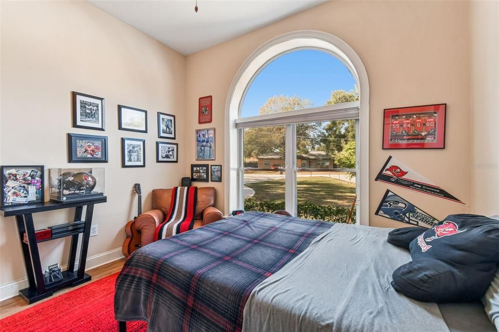 En Venta: $625,000 (4 camas, 3 baños, 2516 Pies cuadrados)