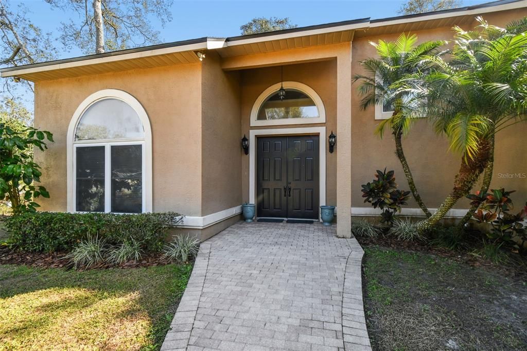 En Venta: $625,000 (4 camas, 3 baños, 2516 Pies cuadrados)