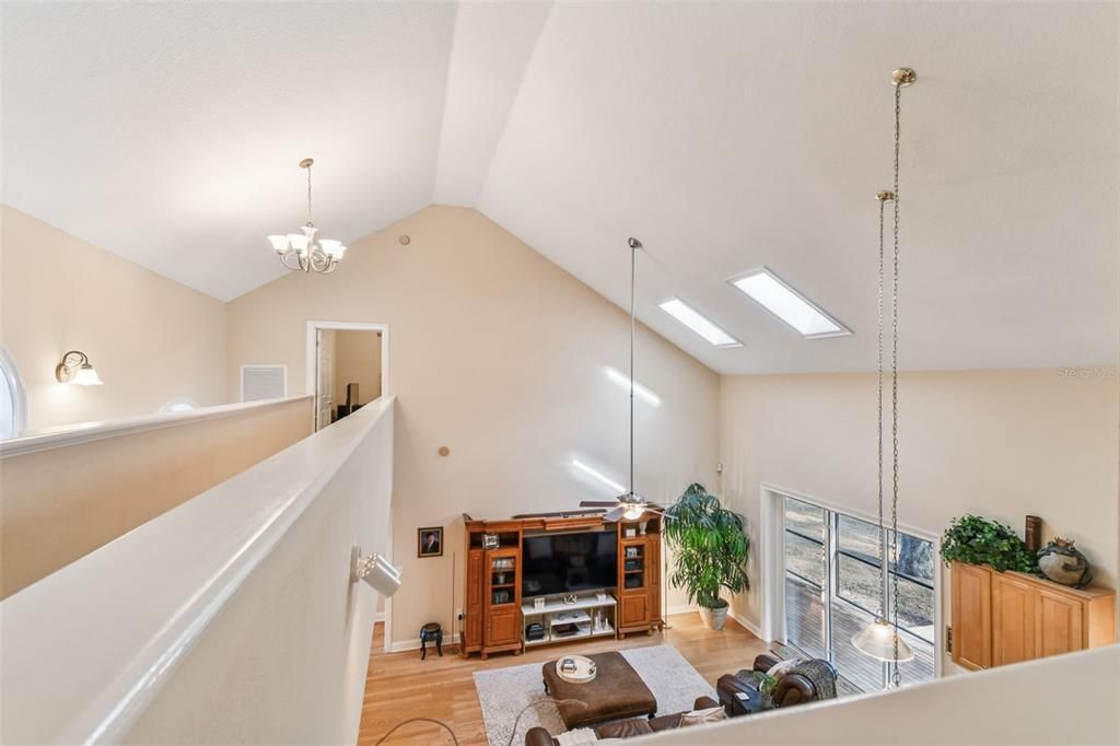 En Venta: $625,000 (4 camas, 3 baños, 2516 Pies cuadrados)