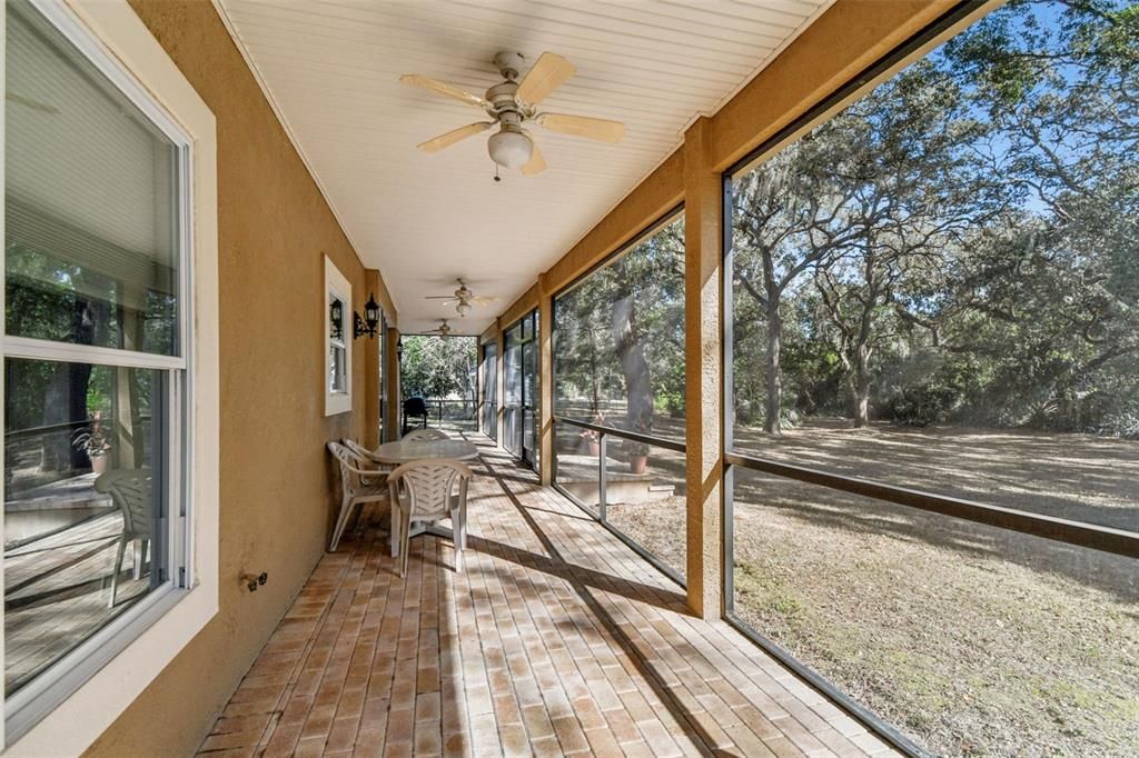 En Venta: $625,000 (4 camas, 3 baños, 2516 Pies cuadrados)