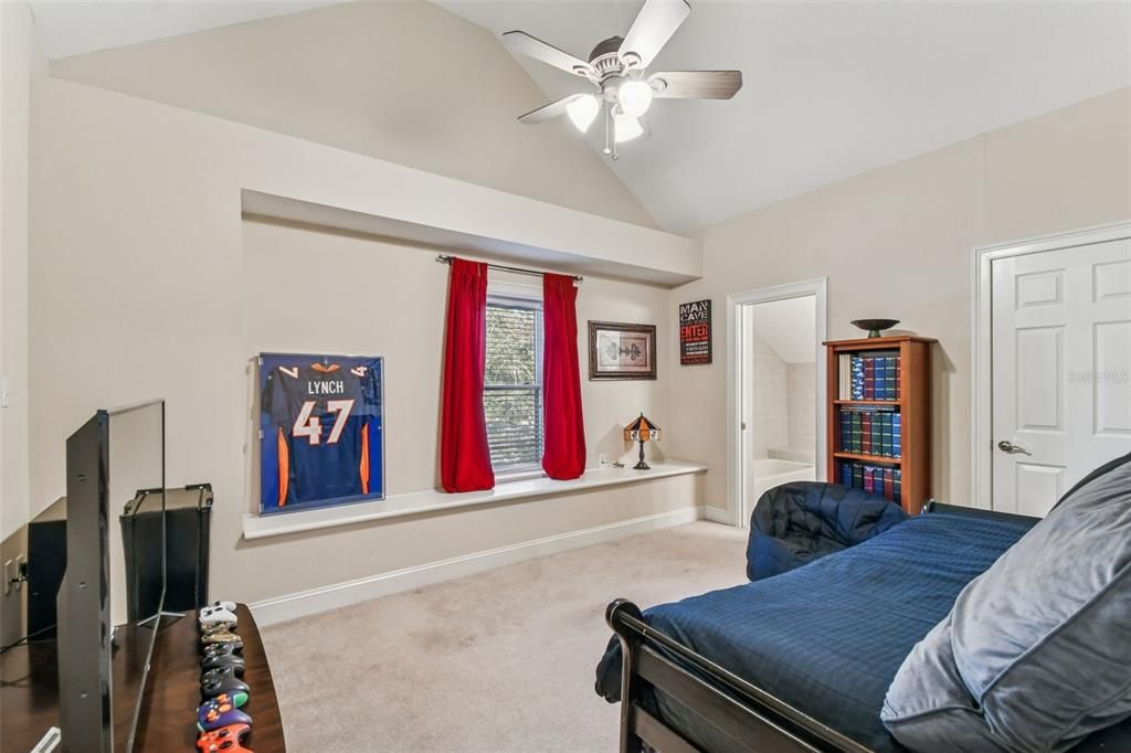 En Venta: $625,000 (4 camas, 3 baños, 2516 Pies cuadrados)