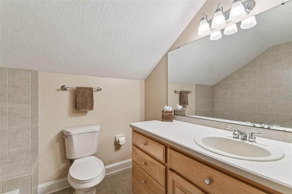 En Venta: $625,000 (4 camas, 3 baños, 2516 Pies cuadrados)