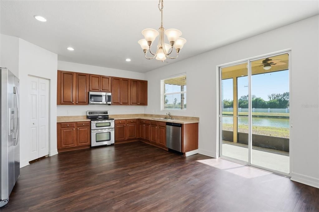 待售: $314,900 (3 贝兹, 2 浴室, 1880 平方英尺)