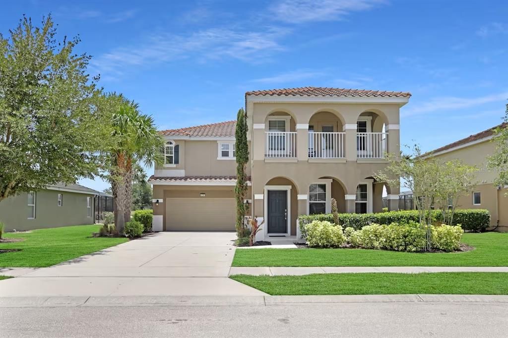 For Sale: $610,000 (6 beds, 6 baths, 3642 Square Feet)